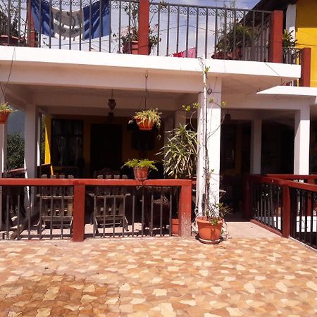 Hotel Sueno Real Panajachel Buitenkant foto