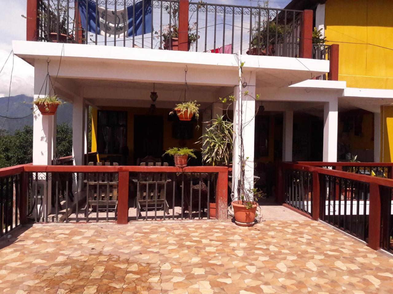 Hotel Sueno Real Panajachel Buitenkant foto
