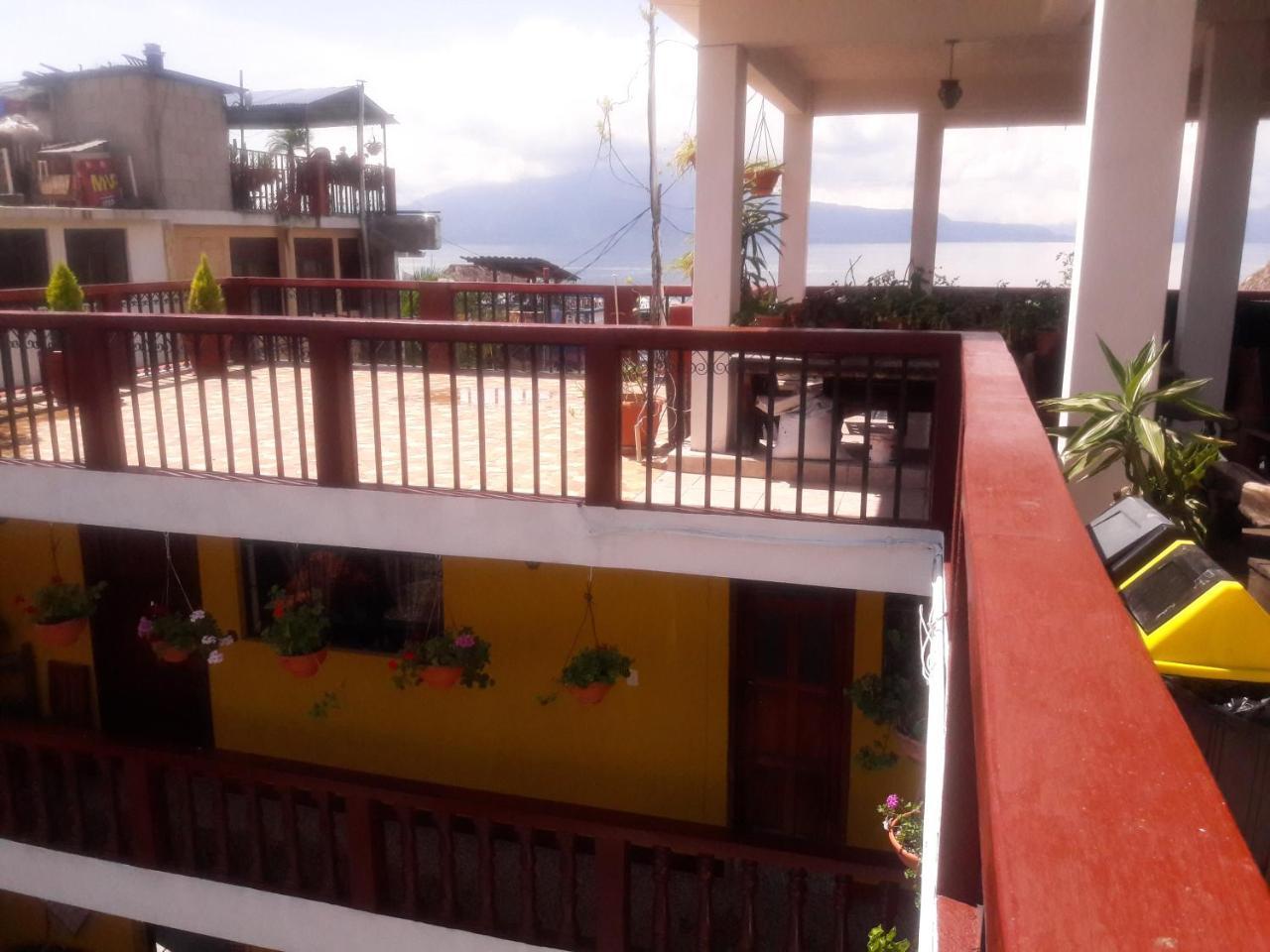 Hotel Sueno Real Panajachel Buitenkant foto