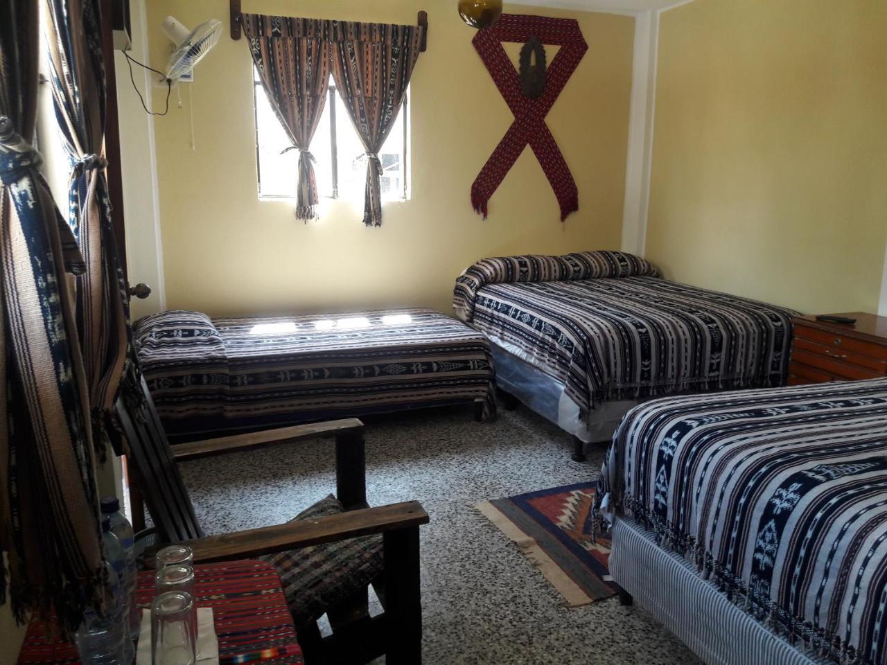 Hotel Sueno Real Panajachel Buitenkant foto