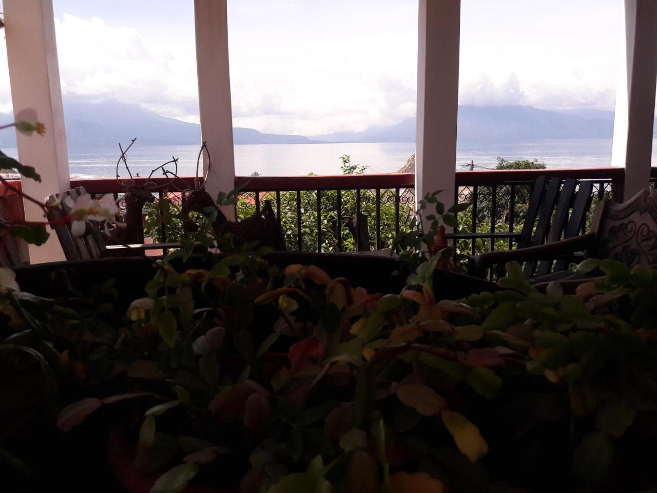 Hotel Sueno Real Panajachel Buitenkant foto