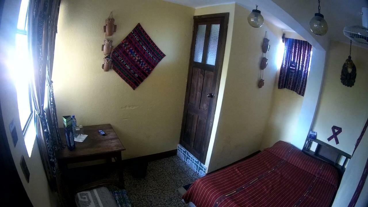 Hotel Sueno Real Panajachel Buitenkant foto
